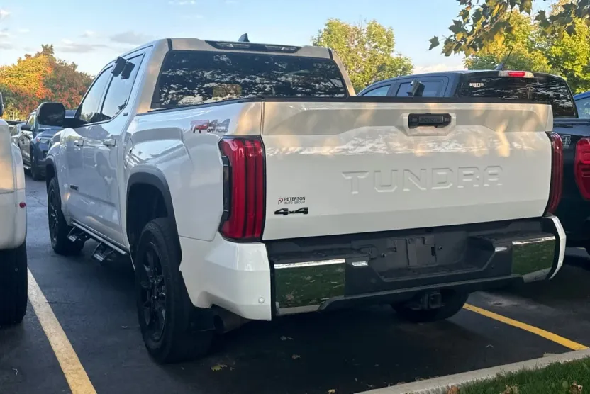 2022 Toyota Tundra SR5 photo 1