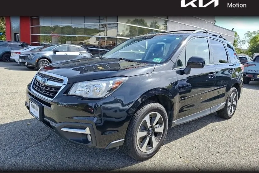 2017 Subaru Forester Premium photo 1
