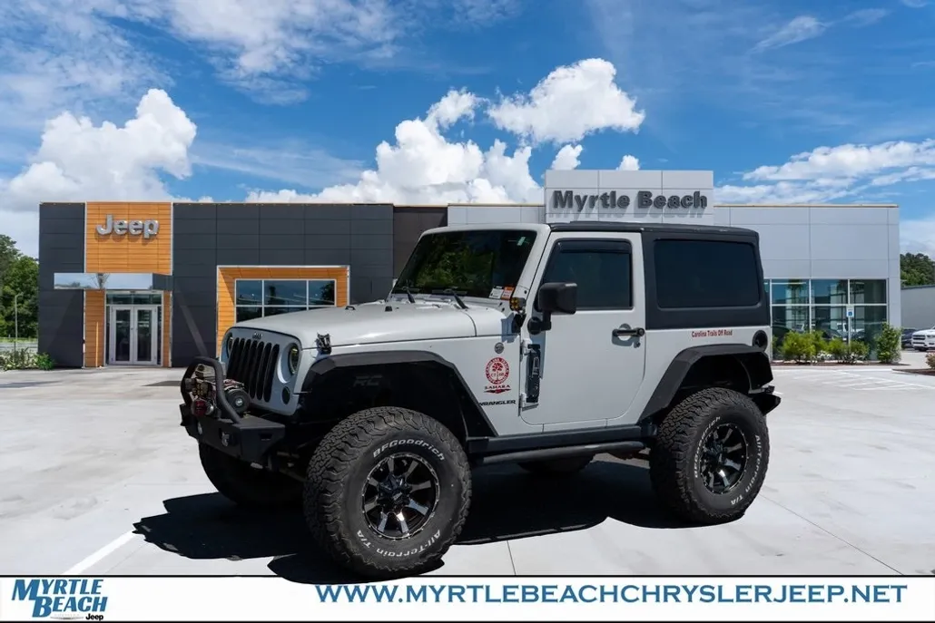 2014 Jeep Wrangler Sahara photo 1