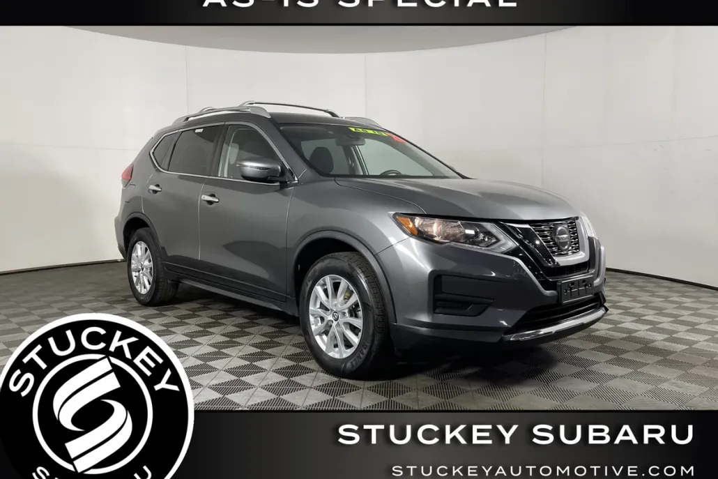 2020 Nissan Rogue SV photo 1