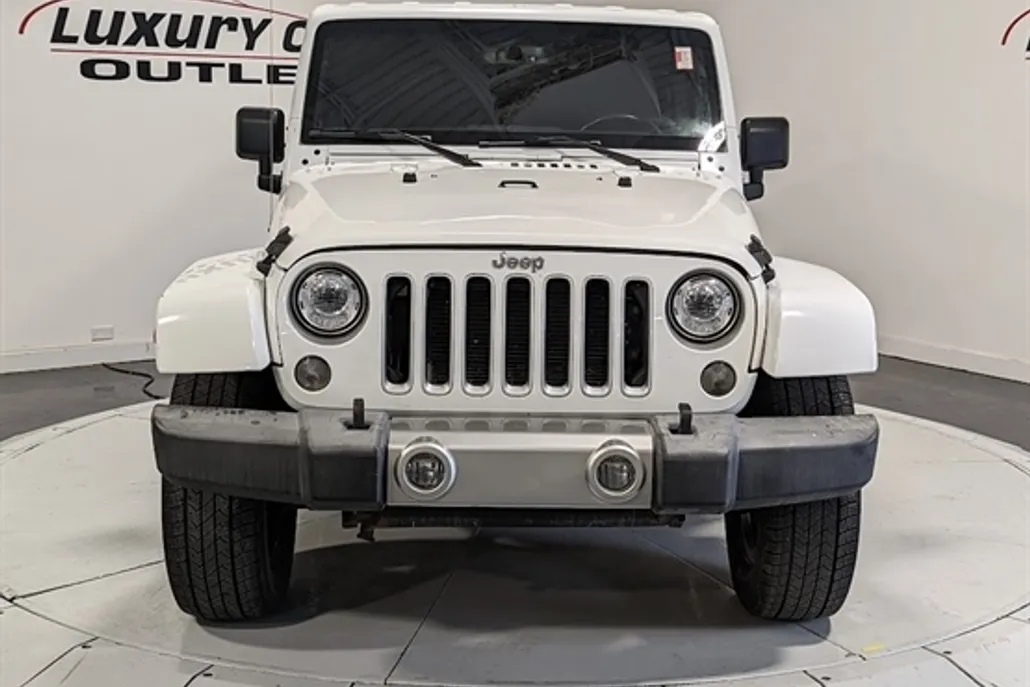 2018 Jeep Wrangler Unlimited Sahara photo 1