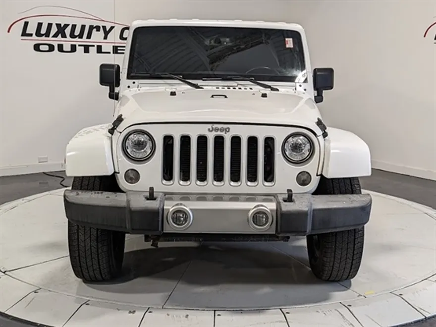 2018 Jeep Wrangler Unlimited Sahara photo 1