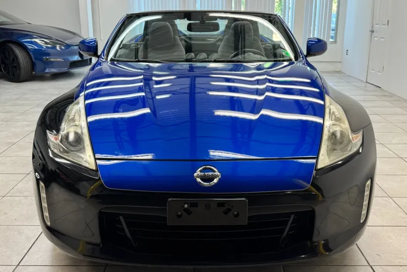 2016 Nissan 370Z Touring Sport photo 1