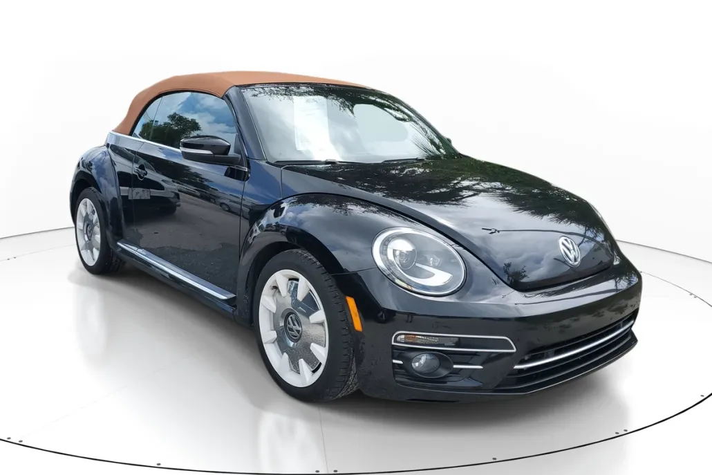 2019 Volkswagen Beetle Convertible Final Edition SE photo 1