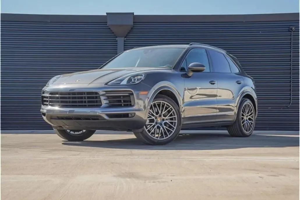 2022 Porsche Cayenne Base photo 1