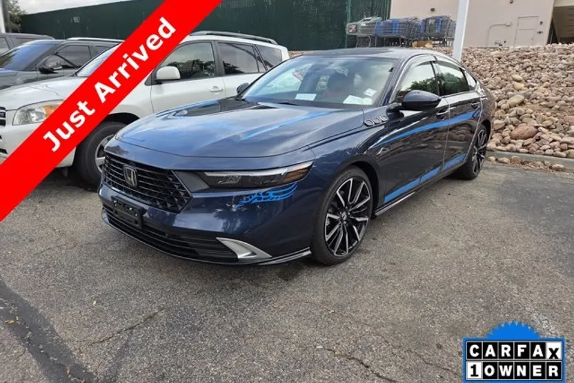 2025 Honda Accord Hybrid Touring photo 1