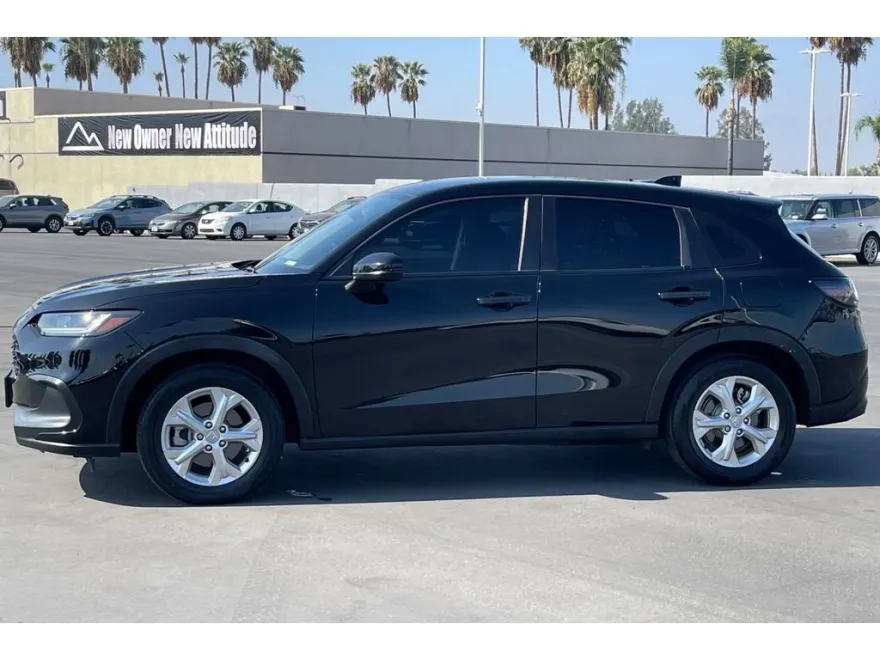 2023 Honda HR-V LX photo 1