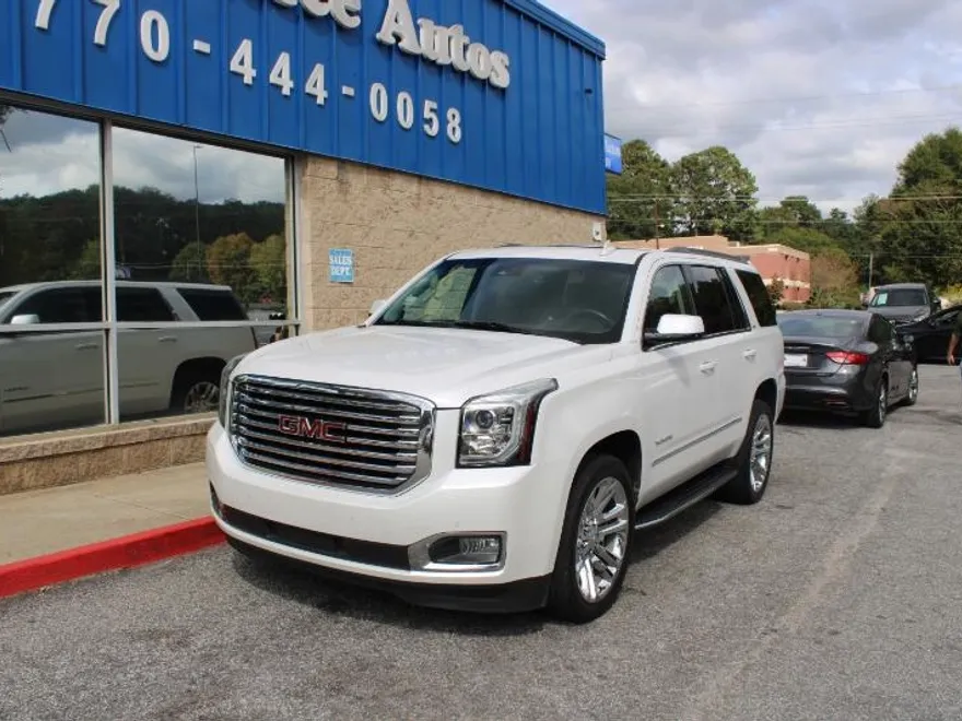 2017 Gmc Yukon SLT photo 1