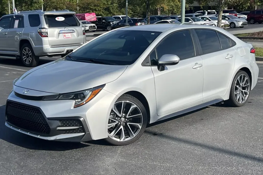 2021 Toyota Corolla SE photo 1