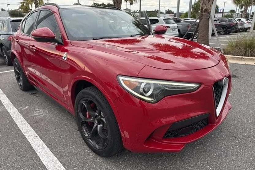 2018 Alfa Romeo Stelvio Quadrifoglio photo 1