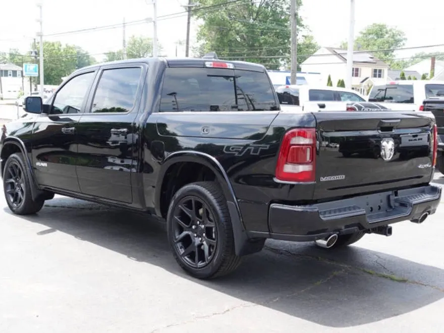 2022 Ram 1500 Laramie photo 1