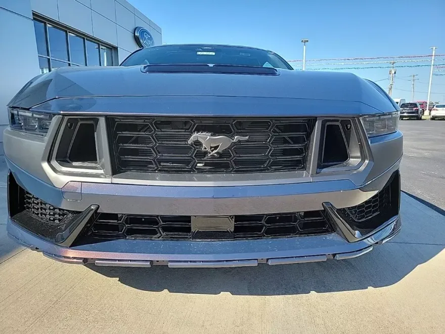 2025 Ford Mustang Dark Horse Premium photo 1