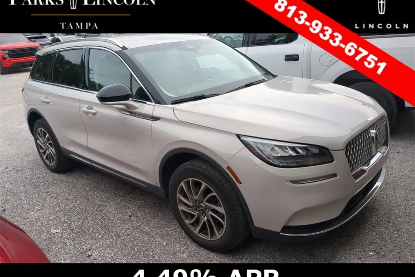 2021 Lincoln Corsair Standard photo 1