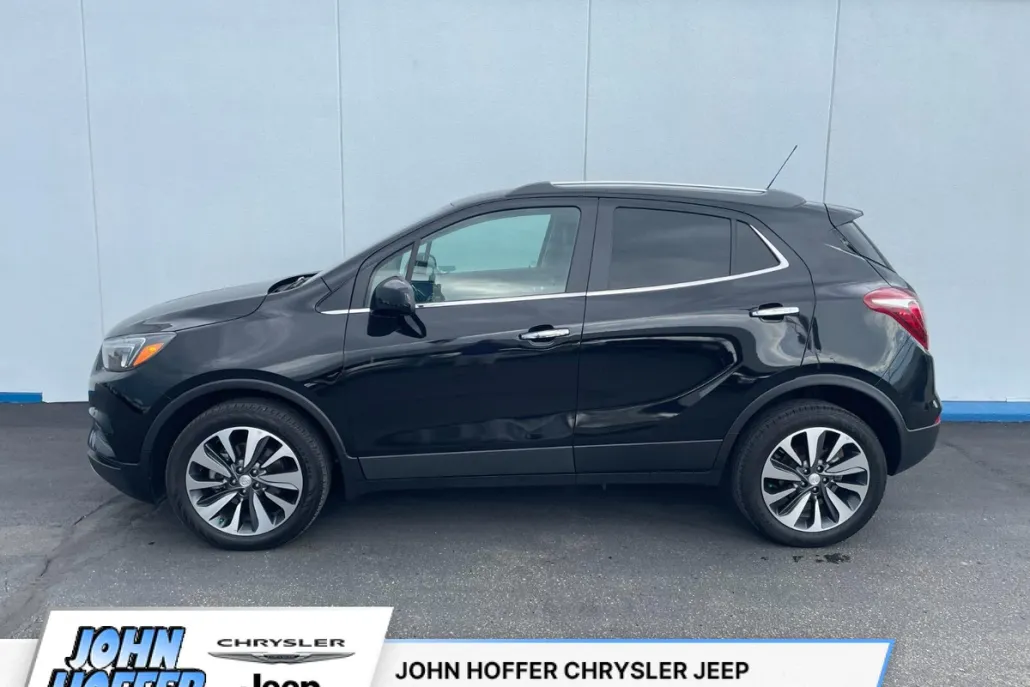 2022 Buick Encore Preferred photo 1