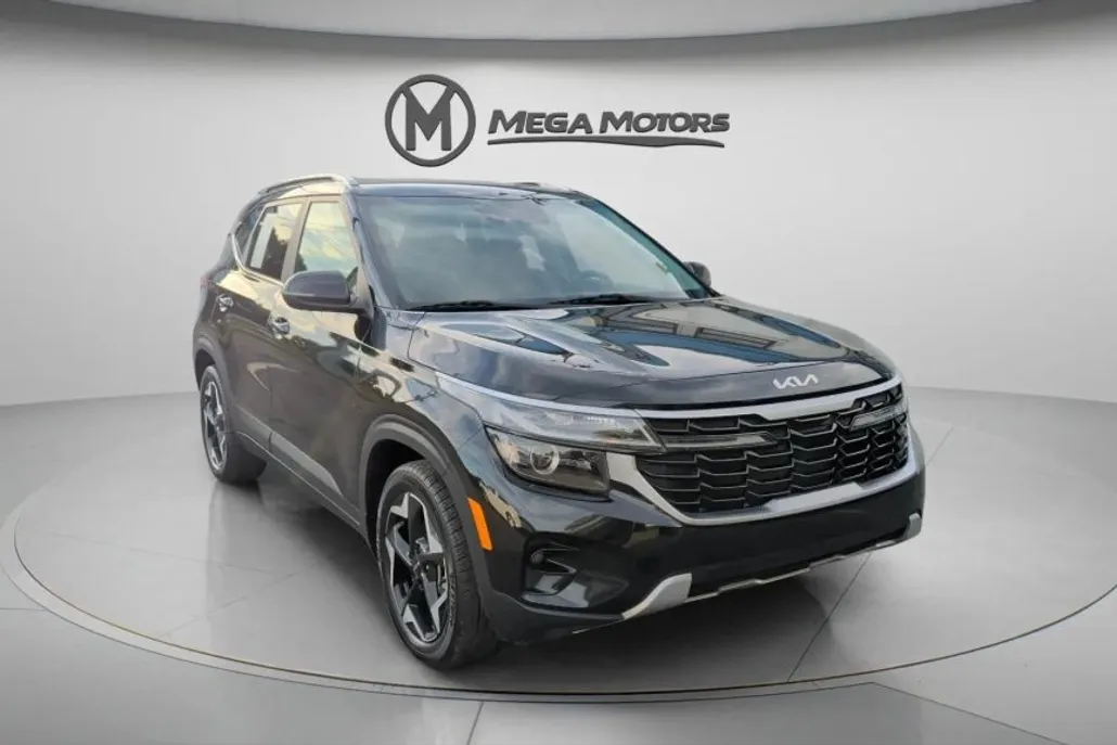 2024 Kia Seltos EX photo 1