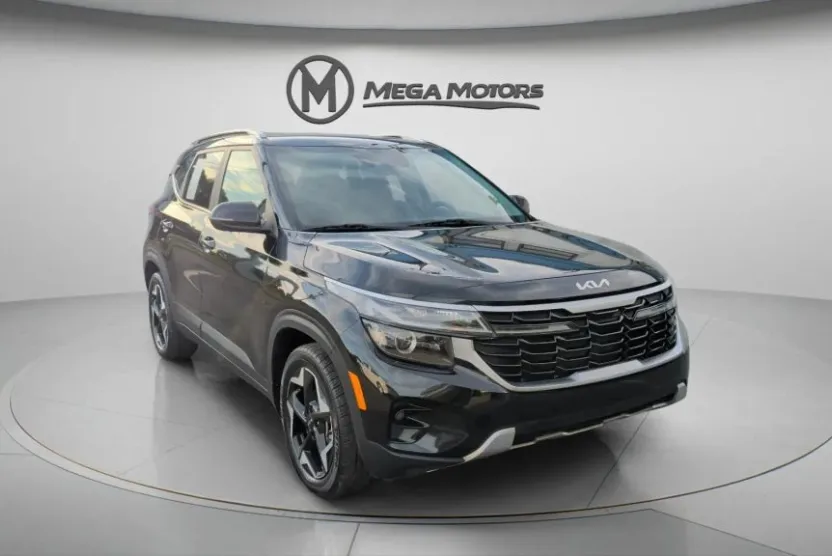 2024 Kia Seltos EX photo 1