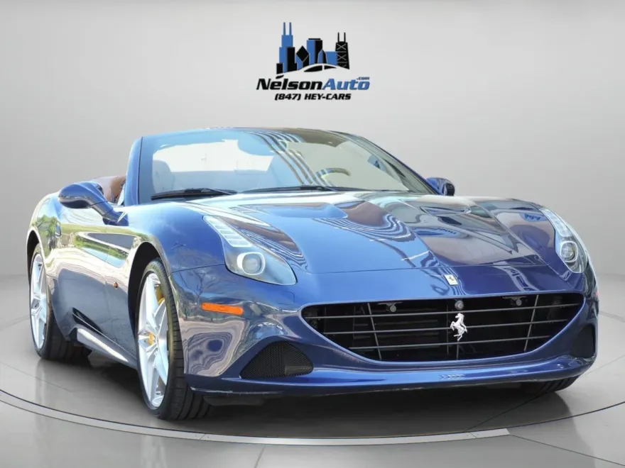2017 Ferrari California T photo 2
