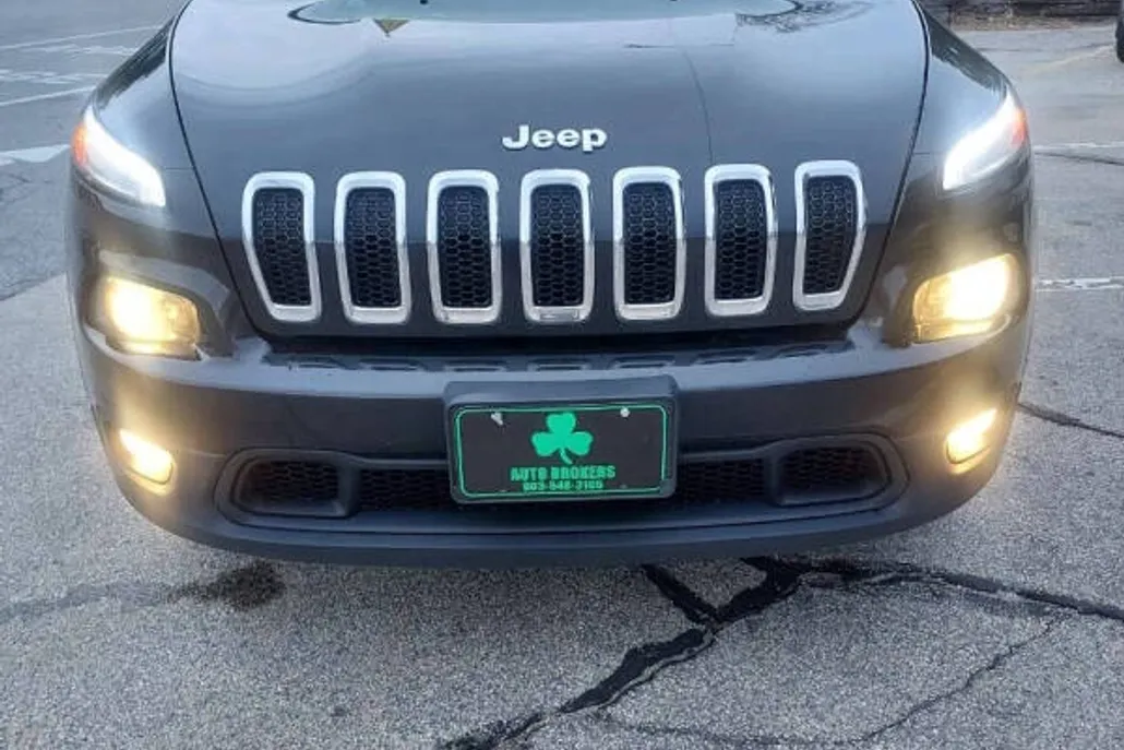 2015 Jeep Cherokee Latitude photo 1