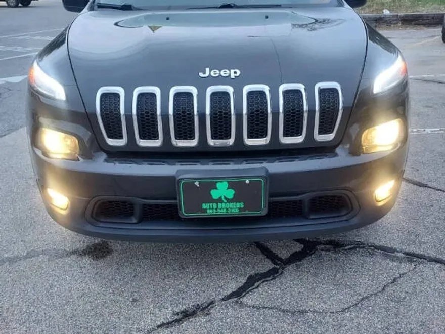 2015 Jeep Cherokee Latitude photo 1