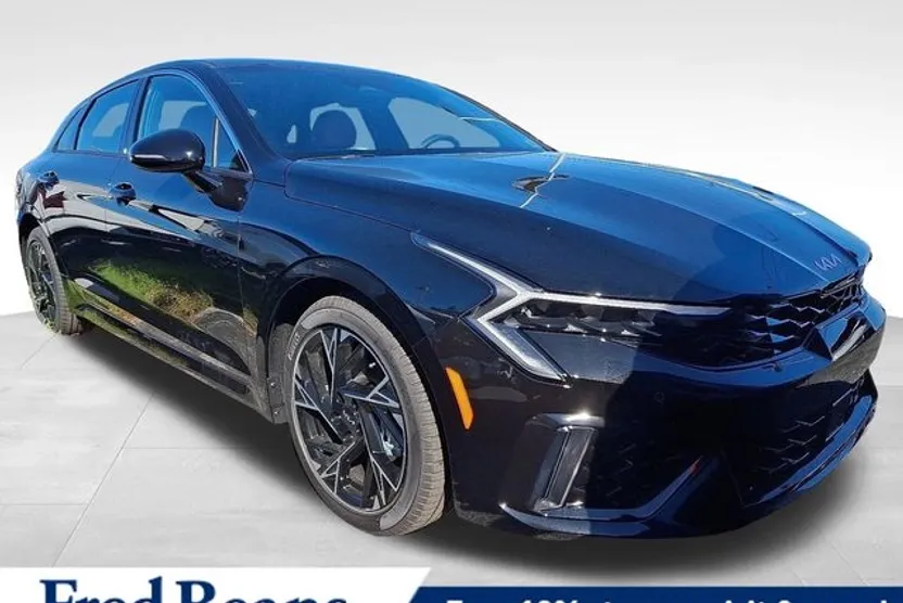 2026 Kia K5 GT-Line photo 1