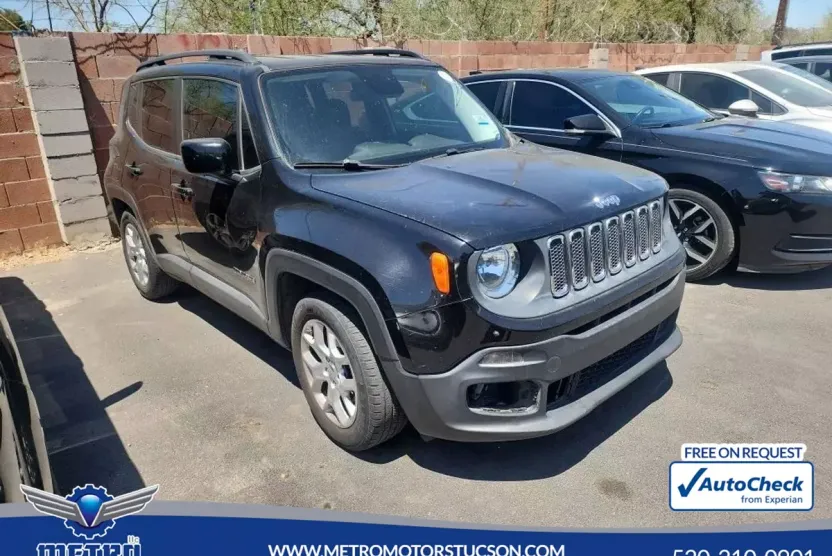 2017 Jeep Renegade Latitude North Edition photo 1