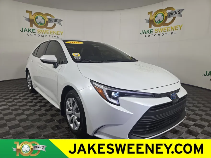 2024 Toyota Corolla Hybrid LE photo 1