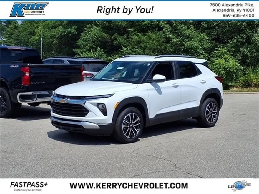 2025 Chevrolet Trailblazer LT photo 1