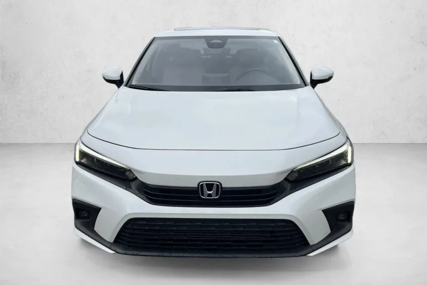 2022 Honda Civic Touring photo 1