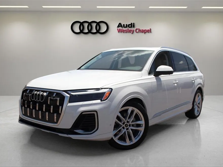 2025 Audi Q7 55 Premium Plus photo 1