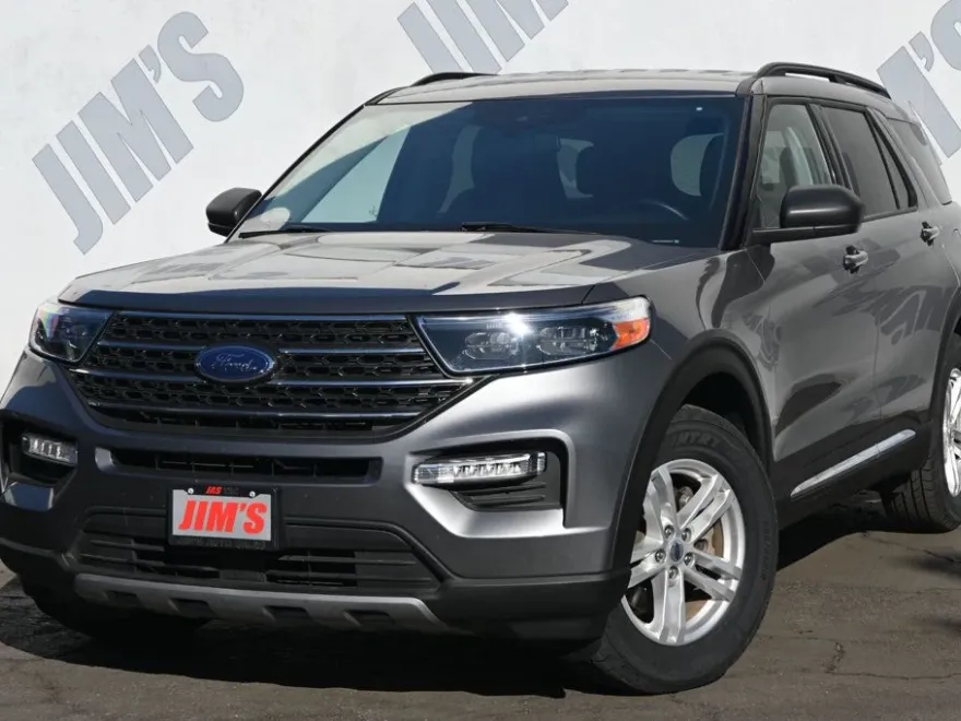 2022 Ford Explorer XLT photo 1