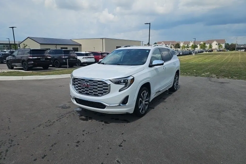2020 Gmc Terrain Denali photo 1