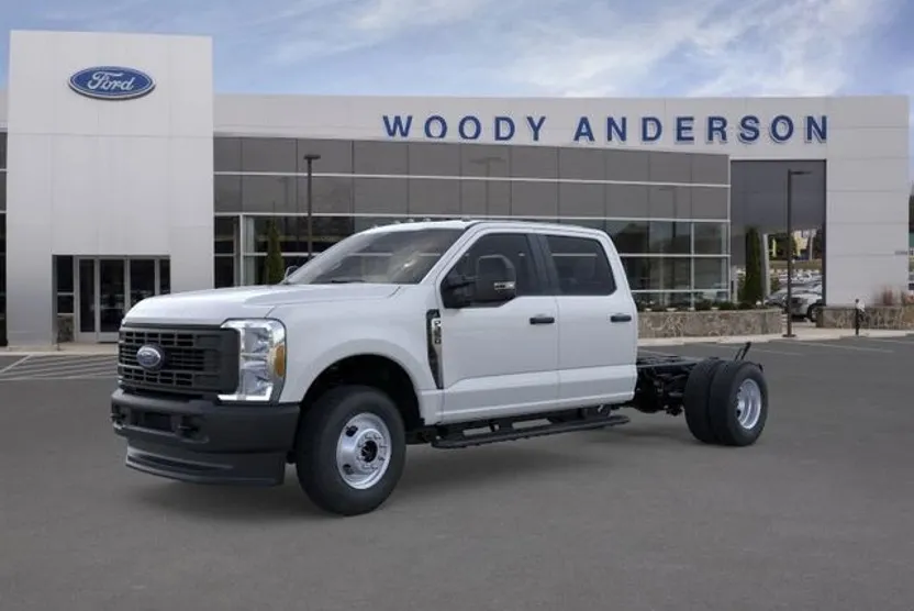 2026 Ford F-350 photo 1