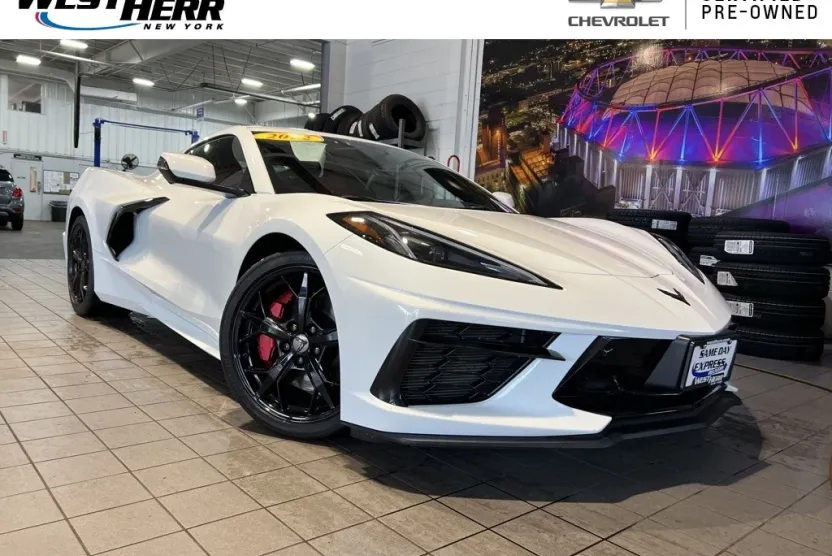 2022 Chevrolet Corvette Stingray 2LT photo 1