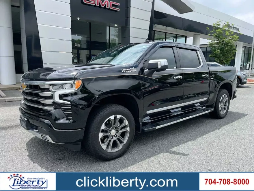 2024 Chevrolet Silverado 1500 High Country photo 1