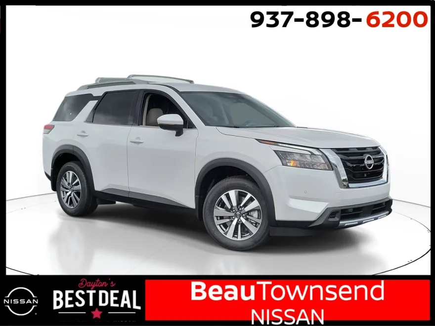 2025 Nissan Pathfinder SL photo 1