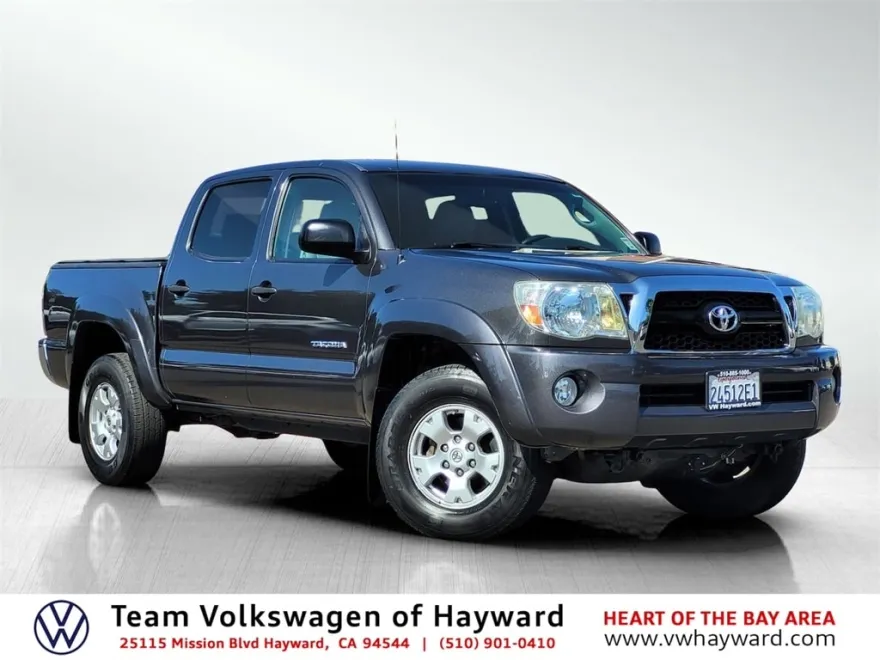 2011 Toyota Tacoma Base photo 1