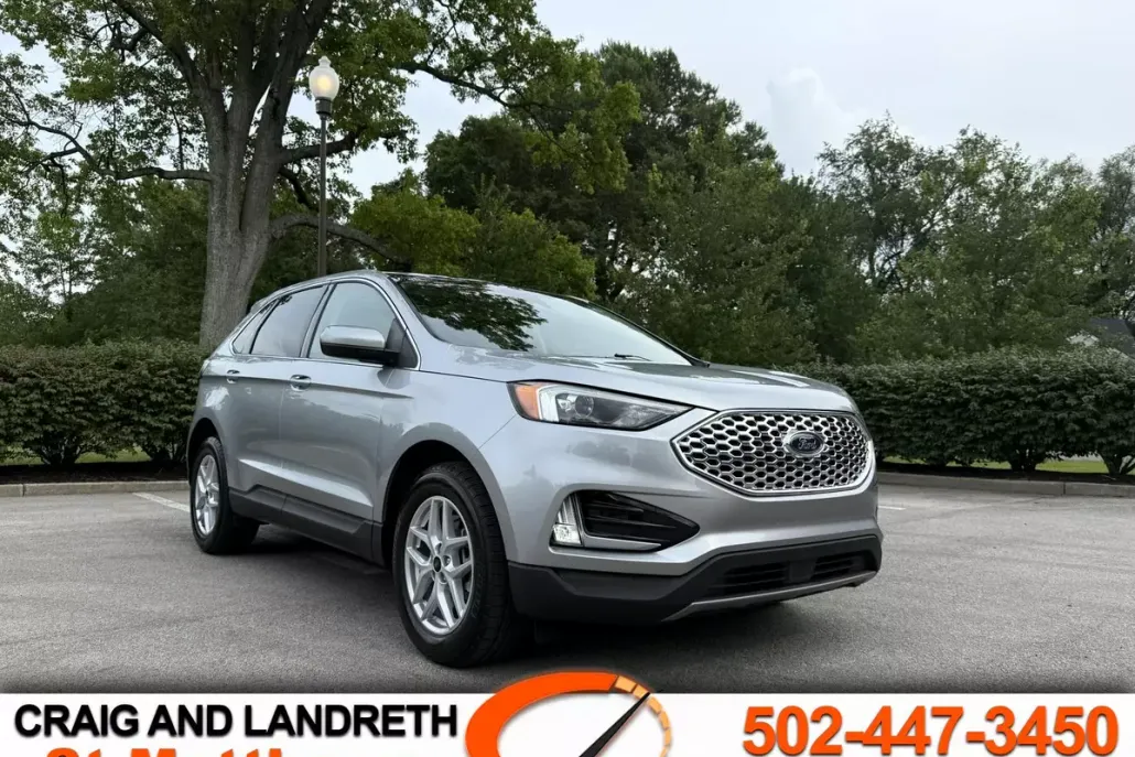 2024 Ford Edge SEL photo 1