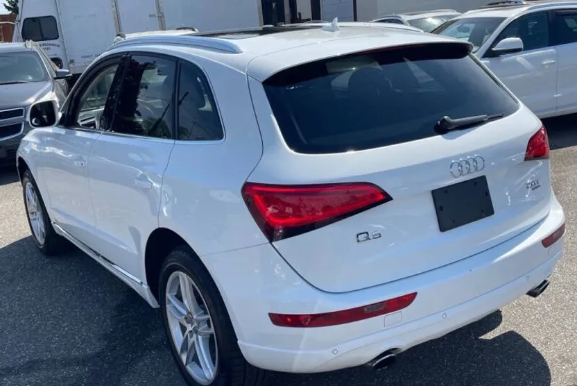 2013 Audi Q5 2.0T Premium Plus photo 1