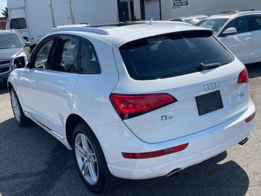 2013 Audi Q5 2.0T Premium Plus photo 1