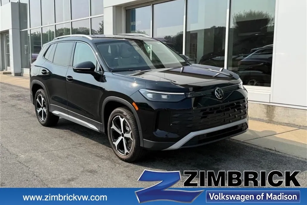 2025 Volkswagen Tiguan SE photo 1