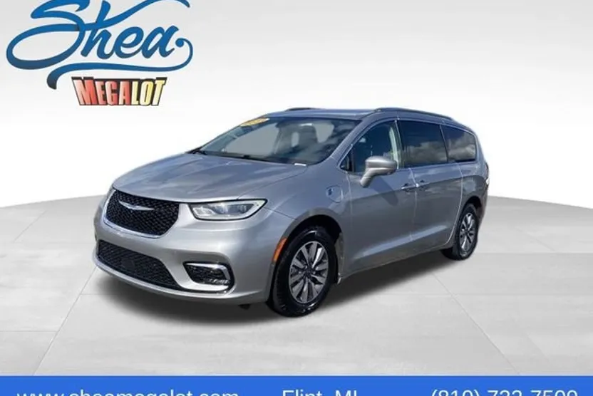 2021 Chrysler Pacifica Hybrid Touring L photo 1