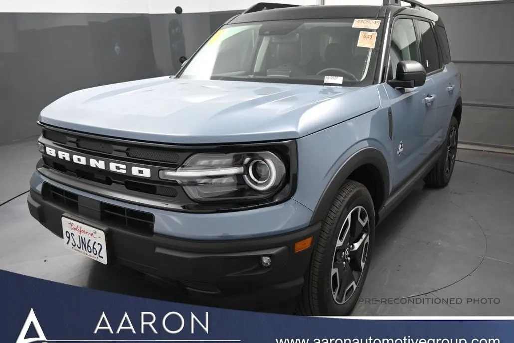2024 Ford Bronco Sport Outer Banks photo 1