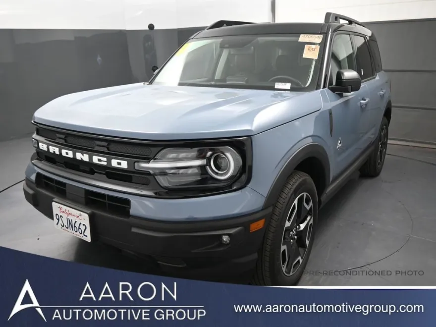 2024 Ford Bronco Sport Outer Banks photo 1