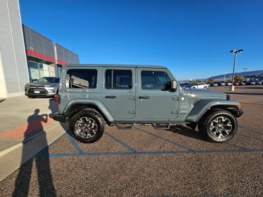 2024 Jeep Wrangler Sahara photo 1