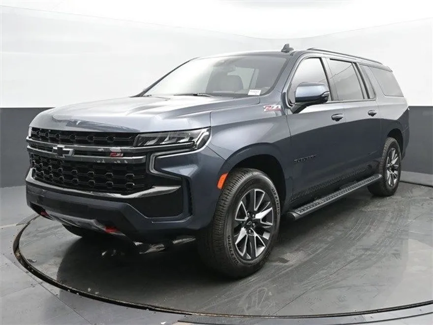 2021 Chevrolet Suburban Z71 photo 1