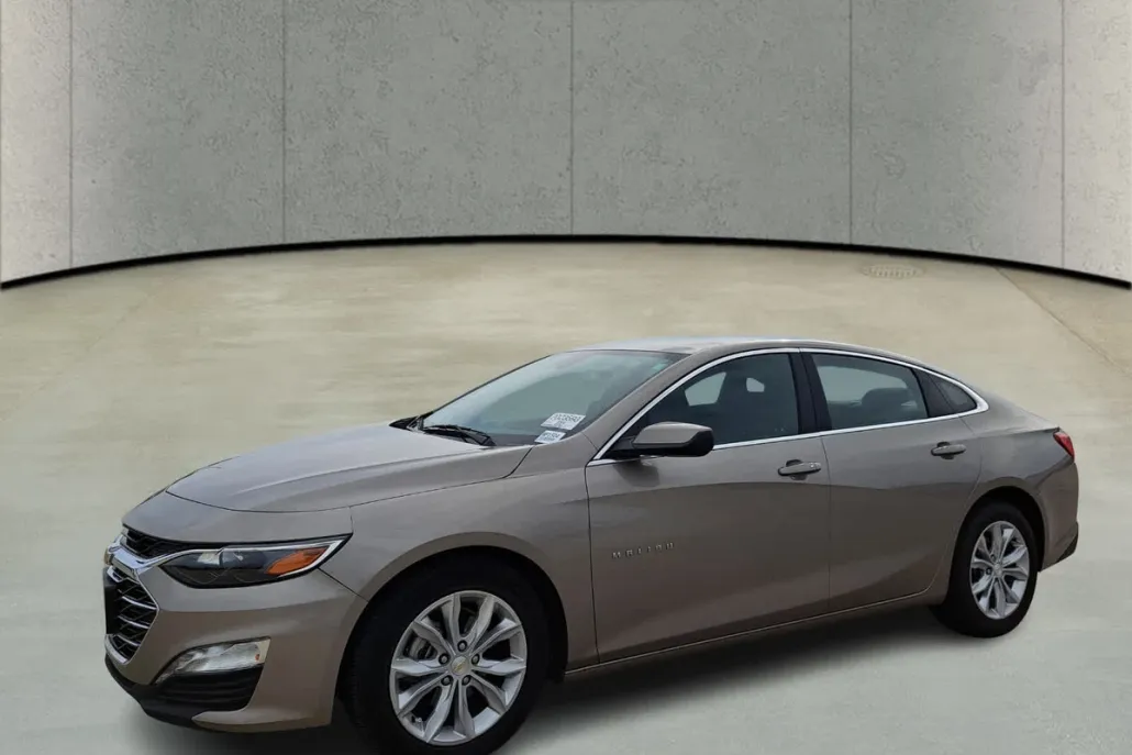 2024 Chevrolet Malibu 1LT photo 1