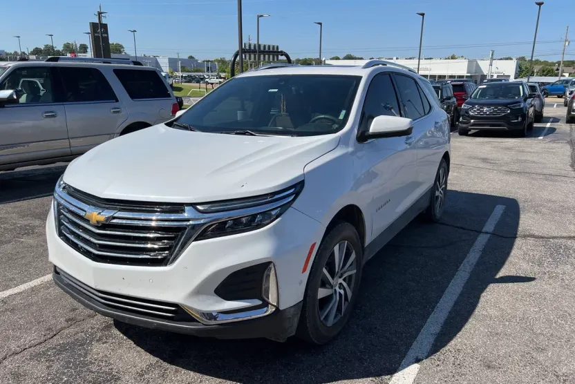 2024 Chevrolet Equinox Premier photo 1