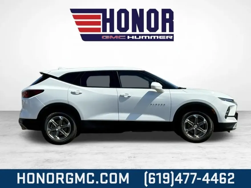 2023 Chevrolet Blazer 2LT photo 1