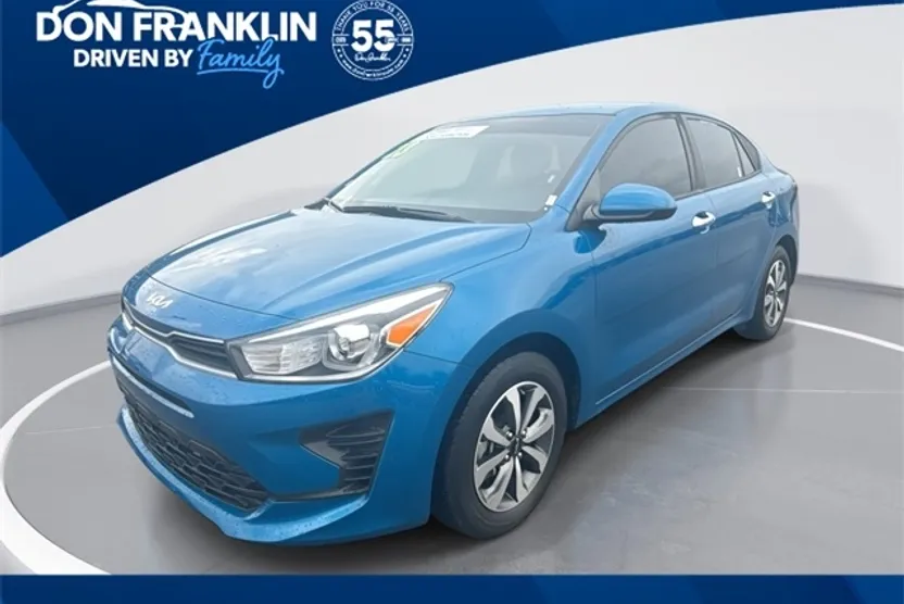 2023 Kia Rio S photo 1