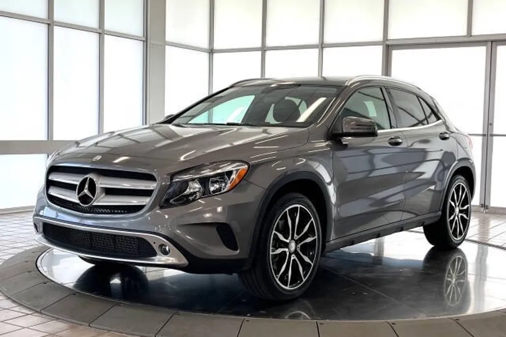 2015 Mercedes Benz GLA 250 4MATIC photo 1